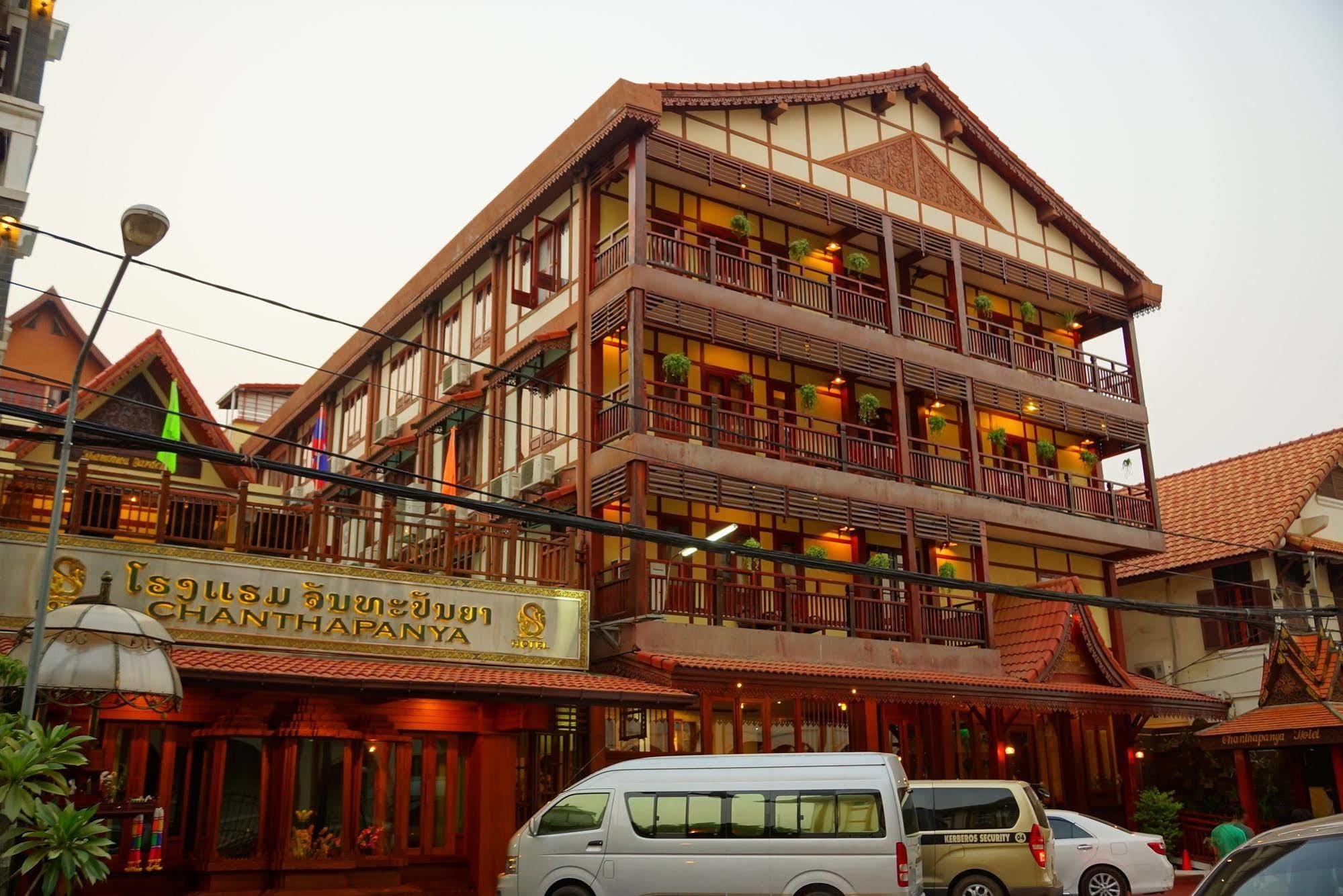 Chanthapanya Hotel Vientiane Exterior photo